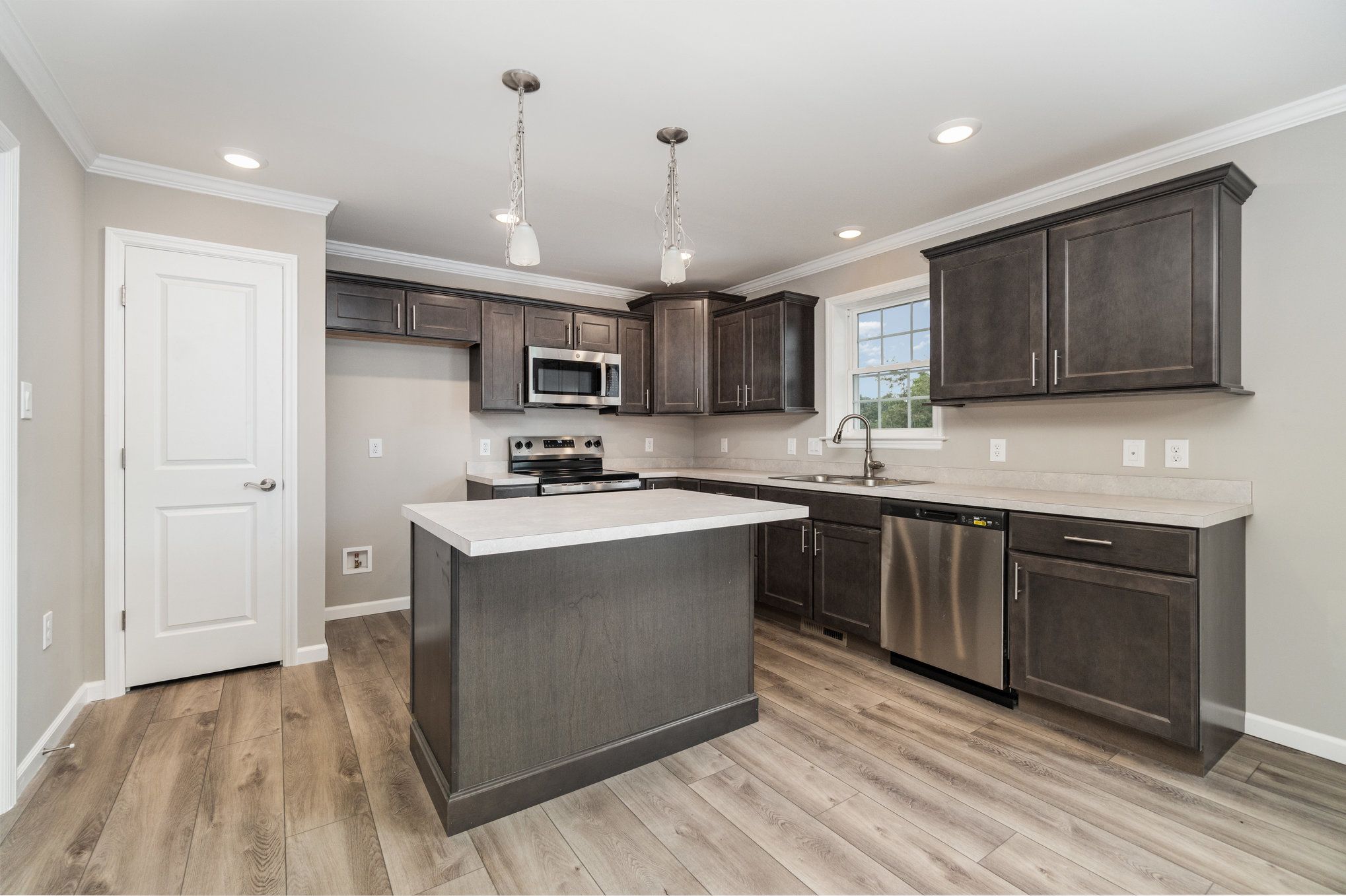 010_auburn_7-edit_430© ReeseCustomBuilders