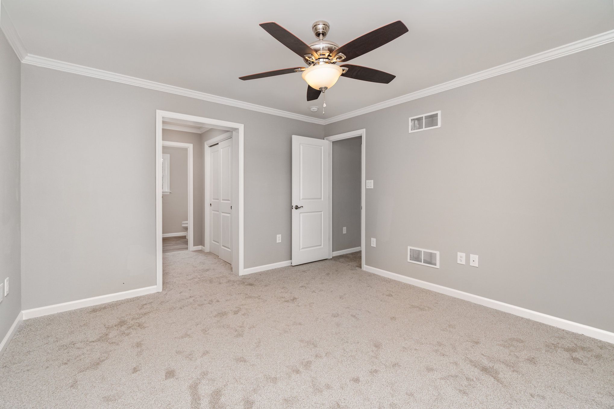 018_auburn_25-edit_569© ReeseCustomBuilders